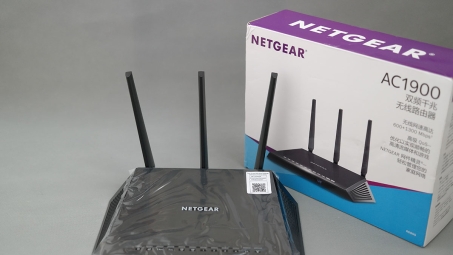 Netgear R6800路由器深度评测，性能强劲，VPN守护网络安全